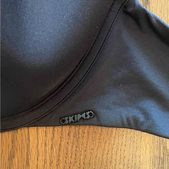 SKIMS Mesh Underwire Bra in Onyx,  38DD - Picture 3 of 6